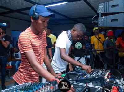 skroef28 nkulee 501 – top dawg sessions mix skroef28 nkulee 501 – top dawg sessions mix