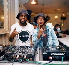 M.J – Sheleni (Blaqnick & MasterBlaQ Revisit) ft. Sjavas Da Deejay M.J – Sheleni (Blaqnick & MasterBlaQ Revisit) ft. Sjavas Da Deejay