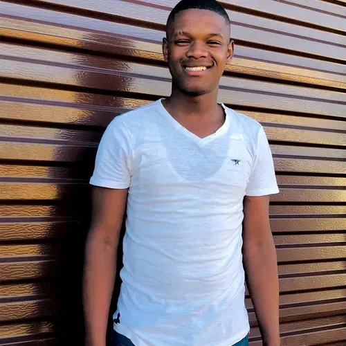 Mboza – Gqeberha On Its Own ft. Bobstar no Mzeekay Mboza – Gqeberha On Its Own ft. Bobstar no Mzeekay