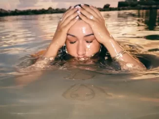 Album: Cleo Sol - Gold Gold