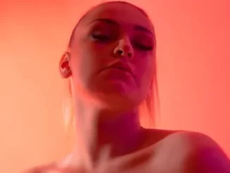 Holly Rey - Crazy In Love Holly Rey – Crazy In Love