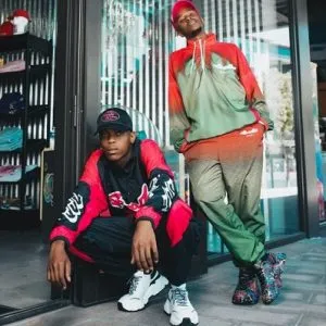 Mellow & Sleazy & LeeMckrazy – Chomami Mellow & Sleazy & LeeMckrazy – Chomami