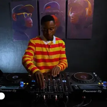 Romeo Makota – Amapiano Mix 2023 (13 October) ft Dalie, Tjina, Imnandi lento, Ka Valungu & Peacock Romeo Makota – Amapiano Mix 2023 (13 October) ft Dalie, Tjina, Imnandi lento, Ka Valungu & Peacock