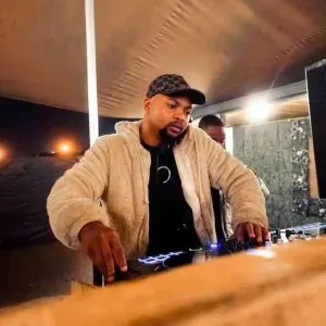 Josiah De Disciple – Thabang Studio Amapiano Mix (February Edition) Josiah De Disciple – Thabang Studio Amapiano Mix (February Edition)