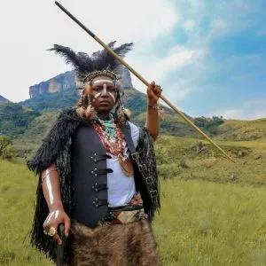 Mnqobi Yazo – UBHOKO Mnqobi Yazo – UBHOKO