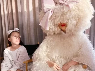 Sia - Fame Won’t Love You (feat. Paris Hilton) Sia Fame Won’t Love You (feat. Paris Hilton)