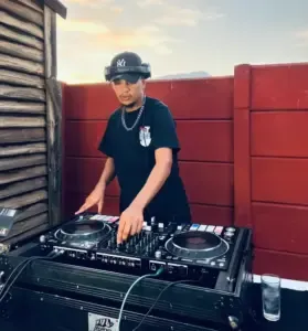 DJ Ice Flake – The Ice Flake Show Season 9 Episode 3 (BirthdayUnlocked Mix) DJ Ice Flake – The Ice Flake Show Season 9 Episode 3 (BirthdayUnlocked Mix)
