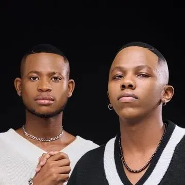 Fake’Well, Royal MusiQ & Mr JazziQ – Sgija Sorrow ft Djy Biza Fake’Well, Royal MusiQ & Mr JazziQ – Sgija Sorrow ft Djy Biza