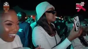 Kelvin Momo & Major League Djz – Amapiano Balcony Mix (Durban July) Kelvin Momo & Major League Djz – Amapiano Balcony Mix (Durban July)