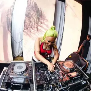 Dj Tshegu – Groove Cartel Amapiano Mix Dj Tshegu – Groove Cartel Amapiano Mix