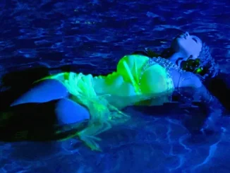 Chlöe - All I Got (Free Falling) Chlöe - Shake (feat. Jeremih)