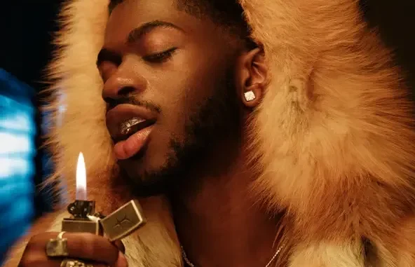 Lil Nas X LIGHT AGAIN! Lil Nas X LIGHT AGAIN!