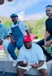 Shashie ft. Noll’zuss, Lwah Ndlunkulu, Ubuntu Band, Muziqal Guru & Redash – Sweety Lavo Shashie – Sweety Lavo ft. Noll’zuss, Lwah Ndlunkulu, Ubuntu Band, Muziqal Guru & Redash
