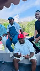Shashie – Sweety Lavo ft. Noll’zuss, Lwah Ndlunkulu, Ubuntu Band, Muziqal Guru & Redash Shashie – Sweety Lavo ft. Noll’zuss, Lwah Ndlunkulu, Ubuntu Band, Muziqal Guru & Redash