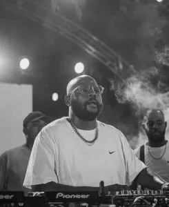 DJ Maphorisa – Ngomoya x Rough Dance Amapiano Mix ft Xduppy DJ Maphorisa – Ngomoya x Rough Dance Amapiano Mix ft Xduppy