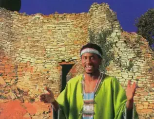 ALBUM: Ringo Madlingozi – Vukani Ringo Madlingozi – Vukani