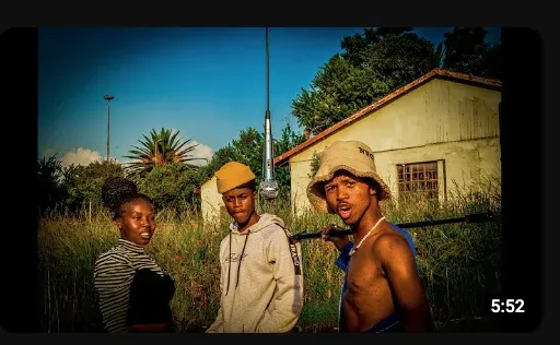 TitaniQ MusiQ – Ukuba Nawe ft Tee dow & Jnr2.0 TitaniQ MusiQ – Ukuba Nawe ft Tee dow & Jnr2.0