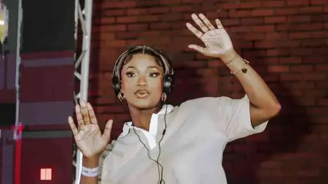 Rosetta D33P – Unbroken Future (Deep House & Afro Mix) Rosetta D33P – Unbroken Future (Deep House & Afro Mix)